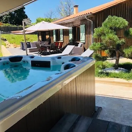 Maison Maytri Chalet